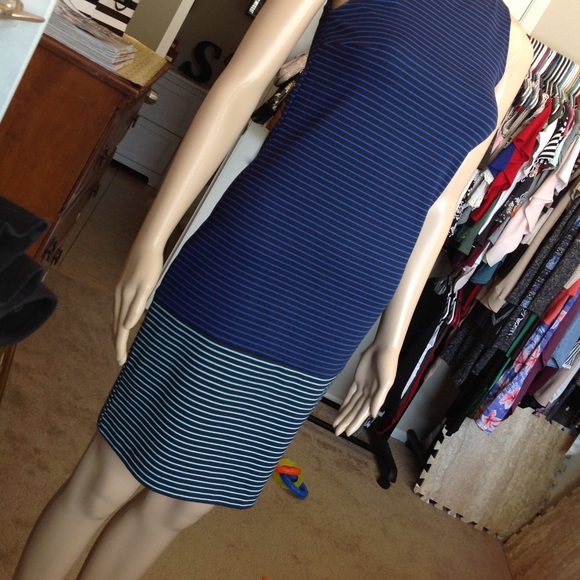 Color block with black pinstripe midi dress R012 - Picture 2 of 8
